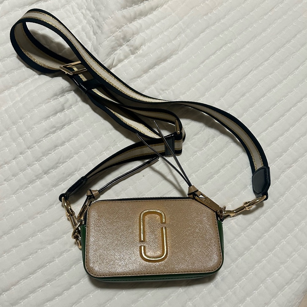 SOLD Marc Jacob’s Snapshot bag